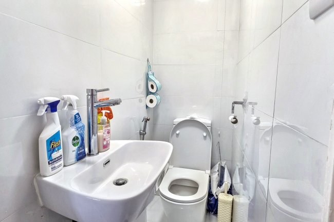 79 Bellamy House, 16 Biscoe Close, Hounslow, Middlesex, TW5 0UY 3