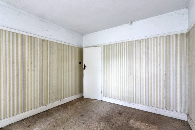 6 Old Wortley Road, Rotherham, South Yorkshire, S61 1NH 7