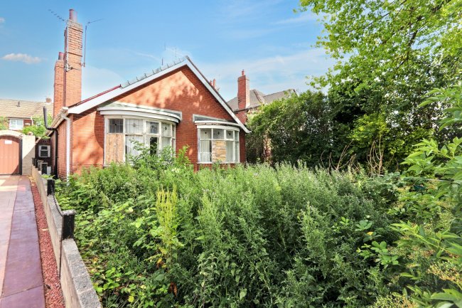 6 Old Wortley Road, Rotherham, South Yorkshire, S61 1NH 7