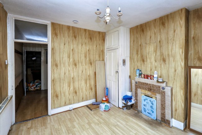 3 West Ella Road, London, NW10 9PT 4