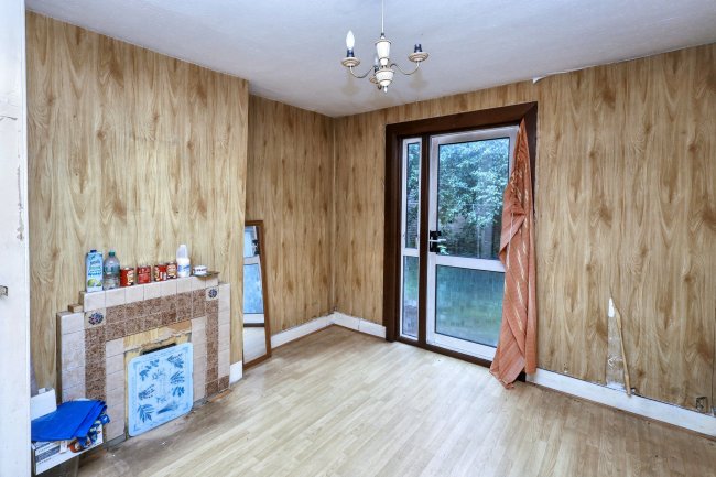 3 West Ella Road, London, NW10 9PT 4