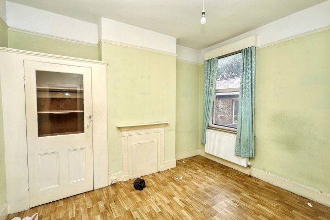 3 West Ella Road, London, NW10 9PT 4