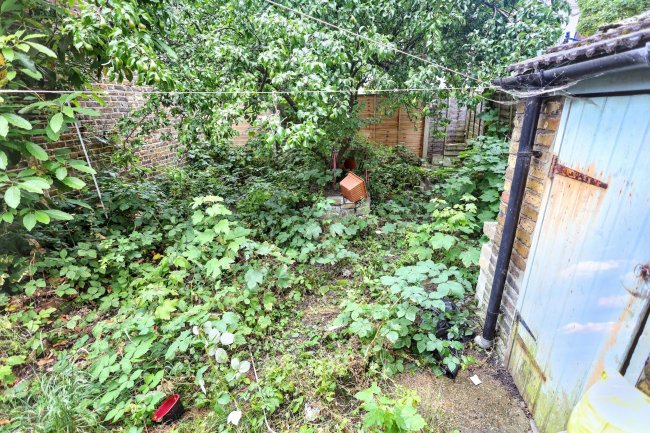 3 West Ella Road, London, NW10 9PT 4