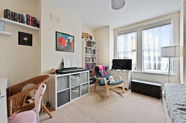 142 Becklow Road, London, W12 9HJ 9