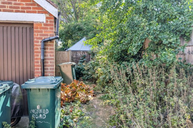 Land on the North West side of Oakfield Road, London N3 2QD 4