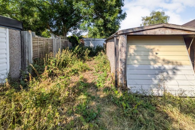 Land on the North West side of Oakfield Road, London N3 2QD 4