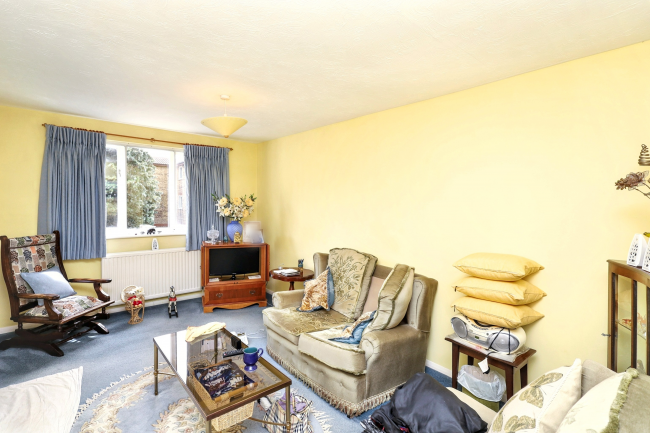 61 Laburnum Close, Friern Barnet, London, N11 3PA 3