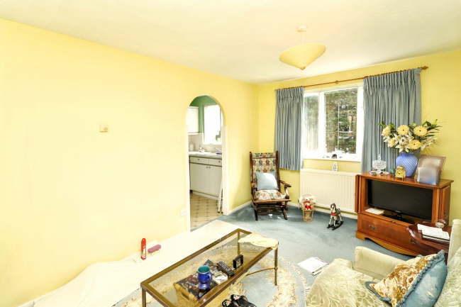 61 Laburnum Close, Friern Barnet, London, N11 3PA 3