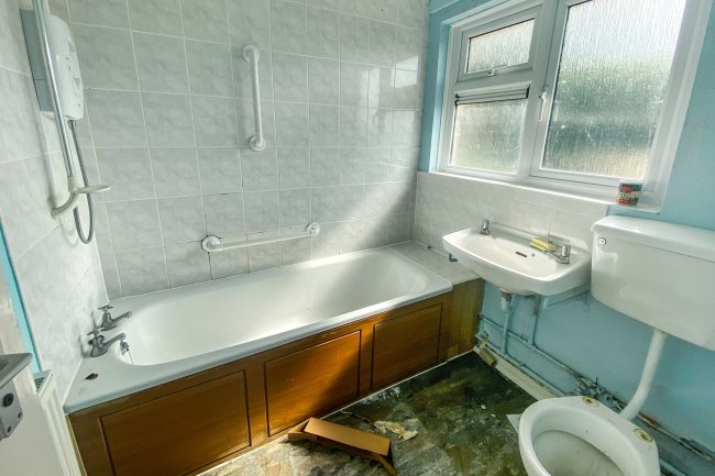 34 Clyffe Pypard, Swindon, Wiltshire, SN4 7PY 4