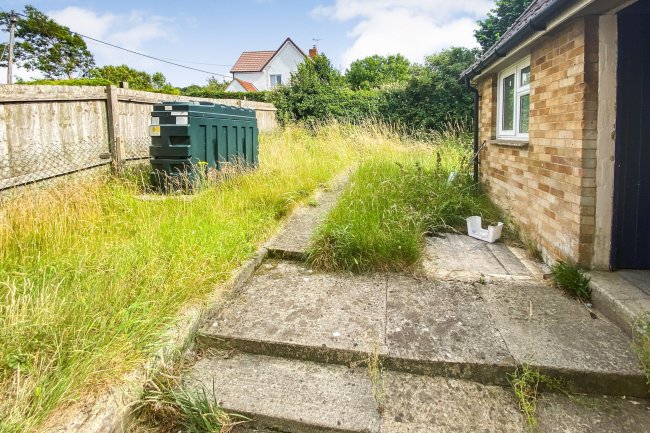 34 Clyffe Pypard, Swindon, Wiltshire, SN4 7PY 4