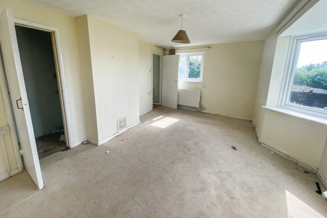 34 Clyffe Pypard, Swindon, Wiltshire, SN4 7PY 4