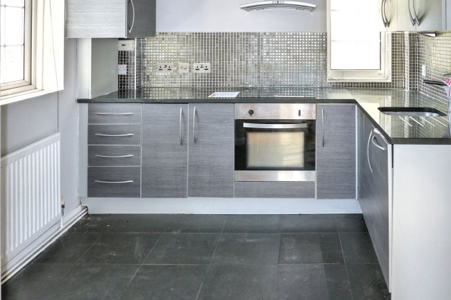 Flat 45 Macaulay Court, Macaulay Road, Clapham, London SW4 0QU 4