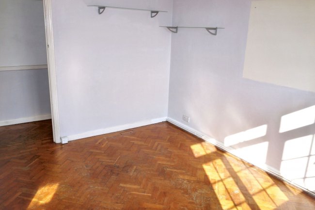 Flat 45 Macaulay Court, Macaulay Road, Clapham, London SW4 0QU 4