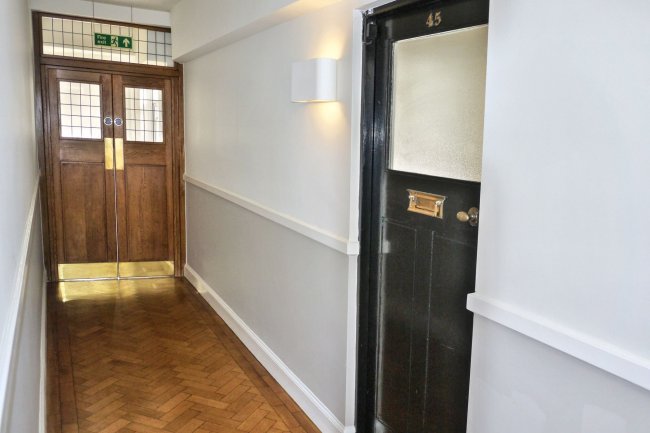 Flat 45 Macaulay Court, Macaulay Road, Clapham, London SW4 0QU 4