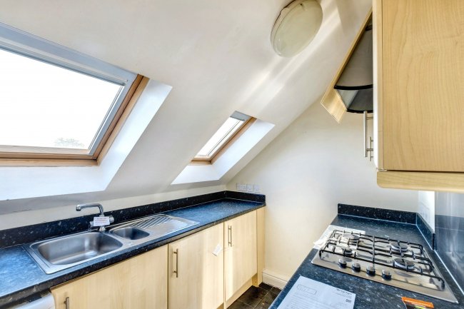 Flat 7, 9 Wycliffe Road, Bournemouth, Dorset  BH9 1JP 6