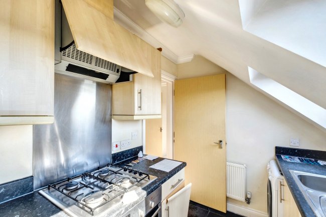 Flat 7, 9 Wycliffe Road, Bournemouth, Dorset  BH9 1JP 6