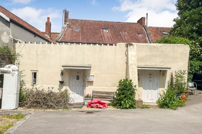 17 Benedict Street, Glastonbury, BA6 9NE 6