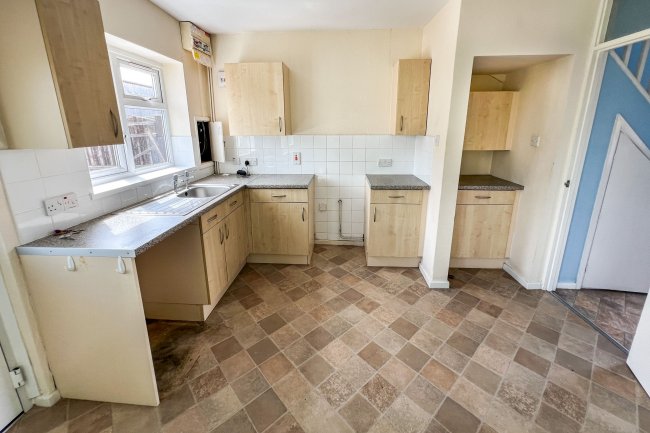 38 Woodland Road, Frome, Somerset, BA11 1LF 9