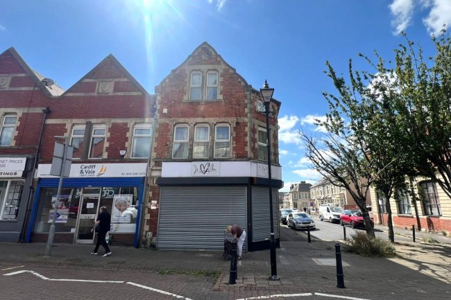 172 Holton Road, Barry, Wales CF63 4HN 6