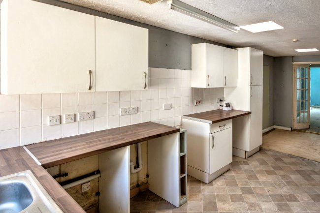 1 Old Post Office, Wyke Road, Wyke, Gillingham, Dorset, SP8 4NH 9