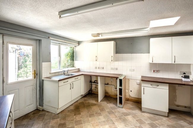 1 Old Post Office, Wyke Road, Wyke, Gillingham, Dorset, SP8 4NH 9