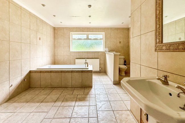 39 Penywern Road, Ystalyfera, Swansea, Wales, SA9 2NH 4