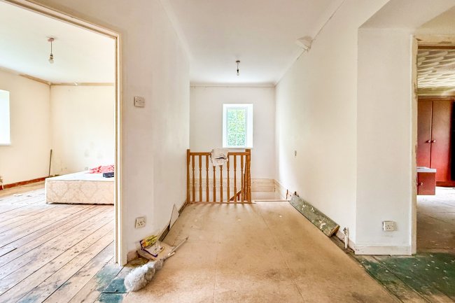 39 Penywern Road, Ystalyfera, Swansea, Wales, SA9 2NH 4