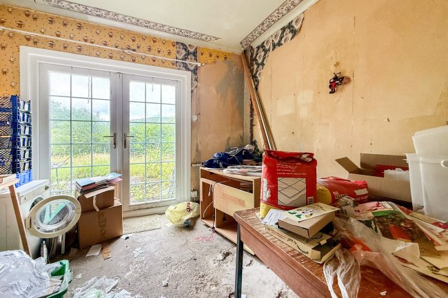 39 Penywern Road, Ystalyfera, Swansea, Wales, SA9 2NH 4