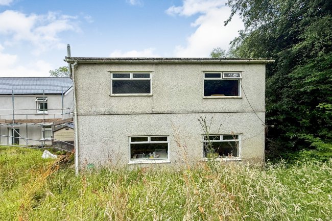 39 Penywern Road, Ystalyfera, Swansea, Wales, SA9 2NH 4