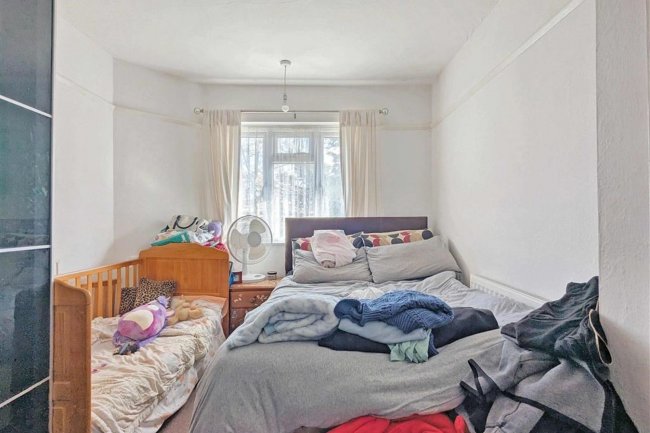 20 Lansdowne Court, Worcester Park, KT4 7ES 3