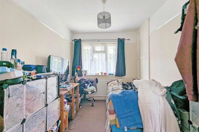 20 Lansdowne Court, Worcester Park, KT4 7ES 3