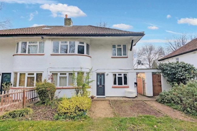 20 Lansdowne Court, Worcester Park, KT4 7ES 3