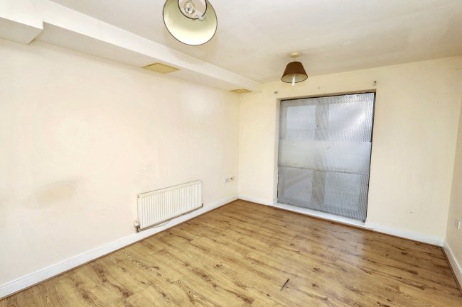 Flat 2 Invito House, 107 Bramley Crescent, Ilford, IG2 6JS 7