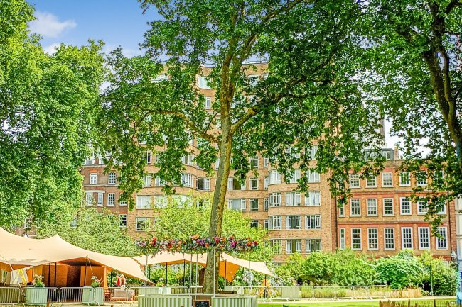 Flat 28 Florin Court, 6-9 Charterhouse Square, Barbican, London, EC1M 6ET 8