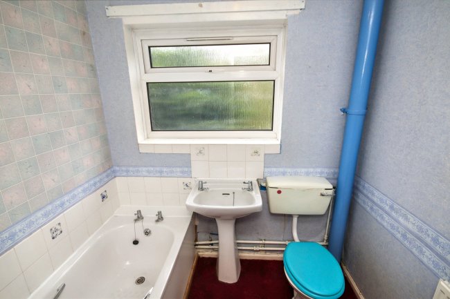 8 Weir Close, Buckden, St. Neots, Cambridgeshire, PE19 5TH 2