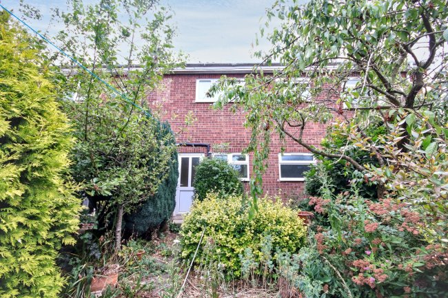 8 Weir Close, Buckden, St. Neots, Cambridgeshire, PE19 5TH 2