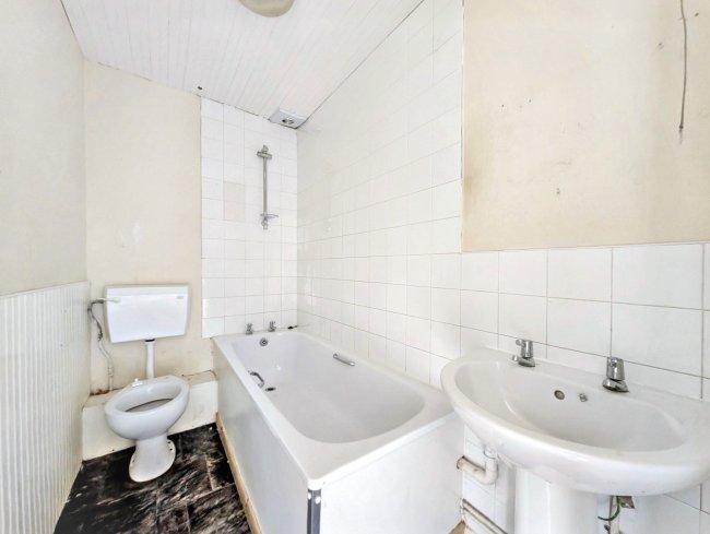 70 Stainton Drive, Felling, Gateshead, Tyne and Wear, NE10 9QX 10