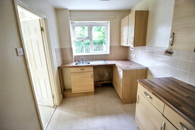 6 Willow Mews, Robertsbridge, East Sussex, TN32 5NL 1