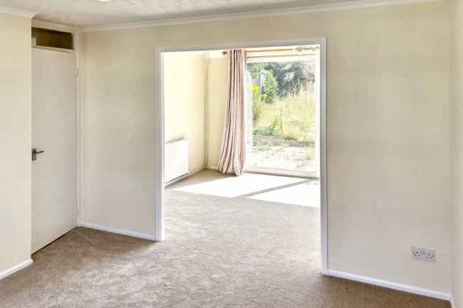 12 Clifton Walk, Benfleet SS7 1DL 1