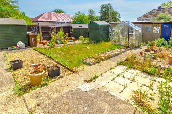 1 Daniell Walk, Corby, NN18 0SF 4