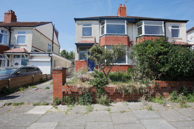 5 Waller Avenue, Bispham, Blackpool, Lancashire, FY2 9EL 4