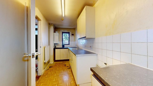 35 Imperial Road, Wood Green, London, N22 8QQ 2