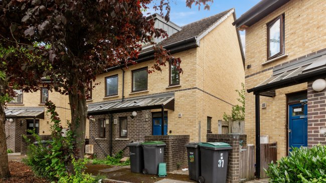 35 Imperial Road, Wood Green, London, N22 8QQ 2