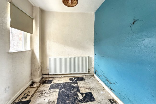 74 Beaumont Terrace, Westerhope, Newcastle upon Tyne, NE5 5JP 7