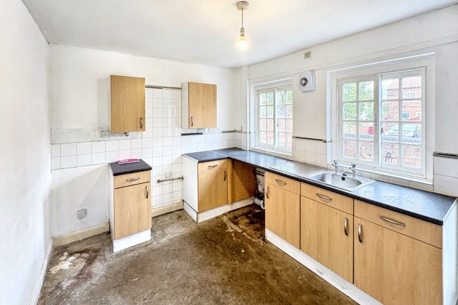 27 Winn Street, Scunthorpe, Lincolnshire, DN16 1TB 3