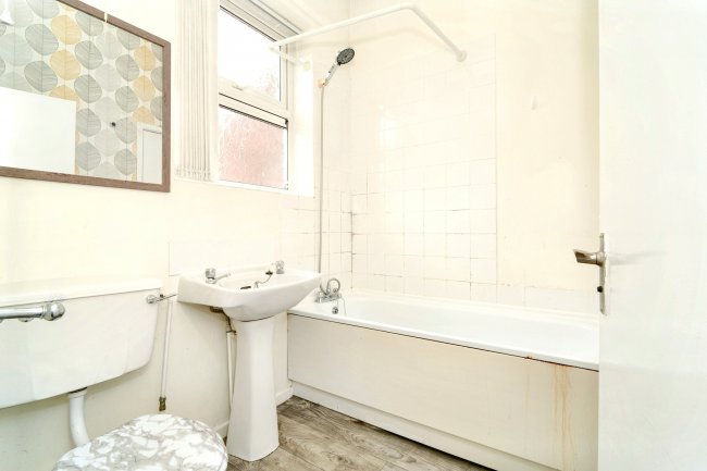 33 Muncaster Road, Preston, Lancashire, PR1 6BD 6