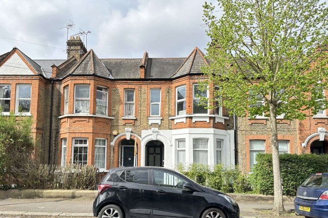 19 & 19A Carr Road, Walthamstow, London E17 5ER 9