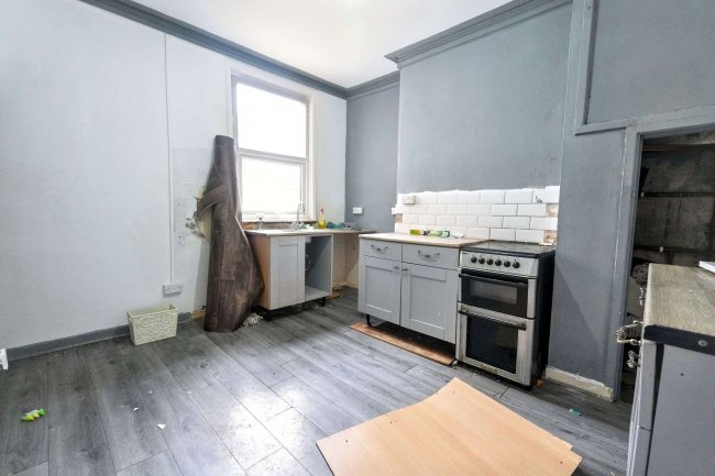 7 Dovey Street, Liverpool, Merseyside, L8 8BT 6