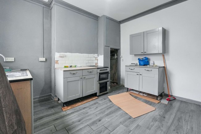 7 Dovey Street, Liverpool, Merseyside, L8 8BT 6