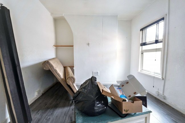 7 Dovey Street, Liverpool, Merseyside, L8 8BT 6